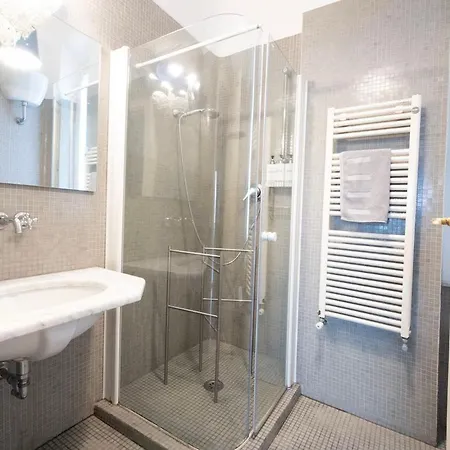 Cristina E Stefano アパート *