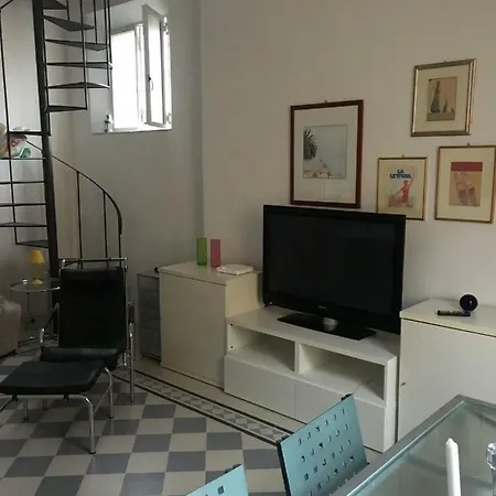 克雷斯提娜斯泰法诺住宿加早餐旅馆 * 比萨